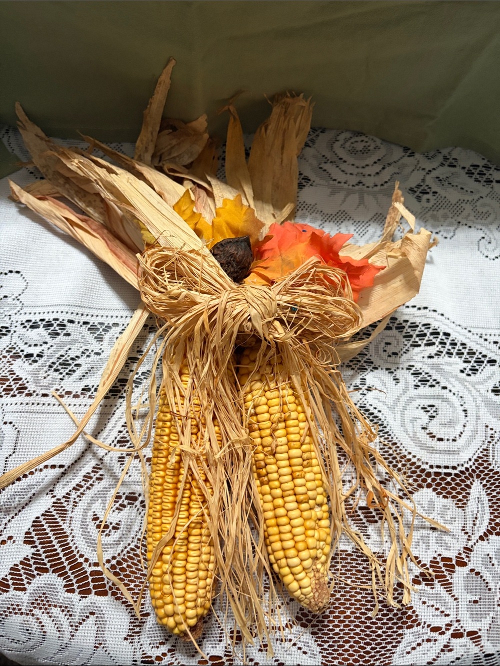 Autumn Cornhusks Decorative Bundle - Yellow